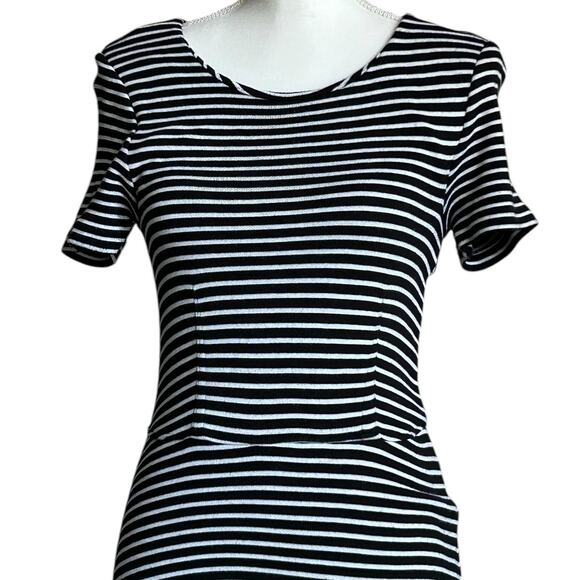 MADEWELL Gallerist Anywhere Black White Stripe Short Sleeve Fit Flare Dress-Sz M - Picture 3 of 8